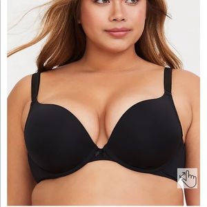 Torrid 48B Back Smoothing Push-up Plunge Bra
